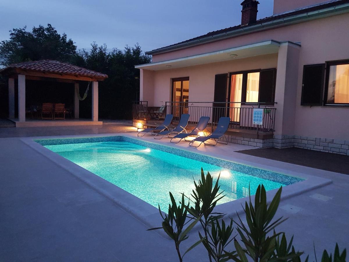 House Bile Villa Bicici Bagian luar foto